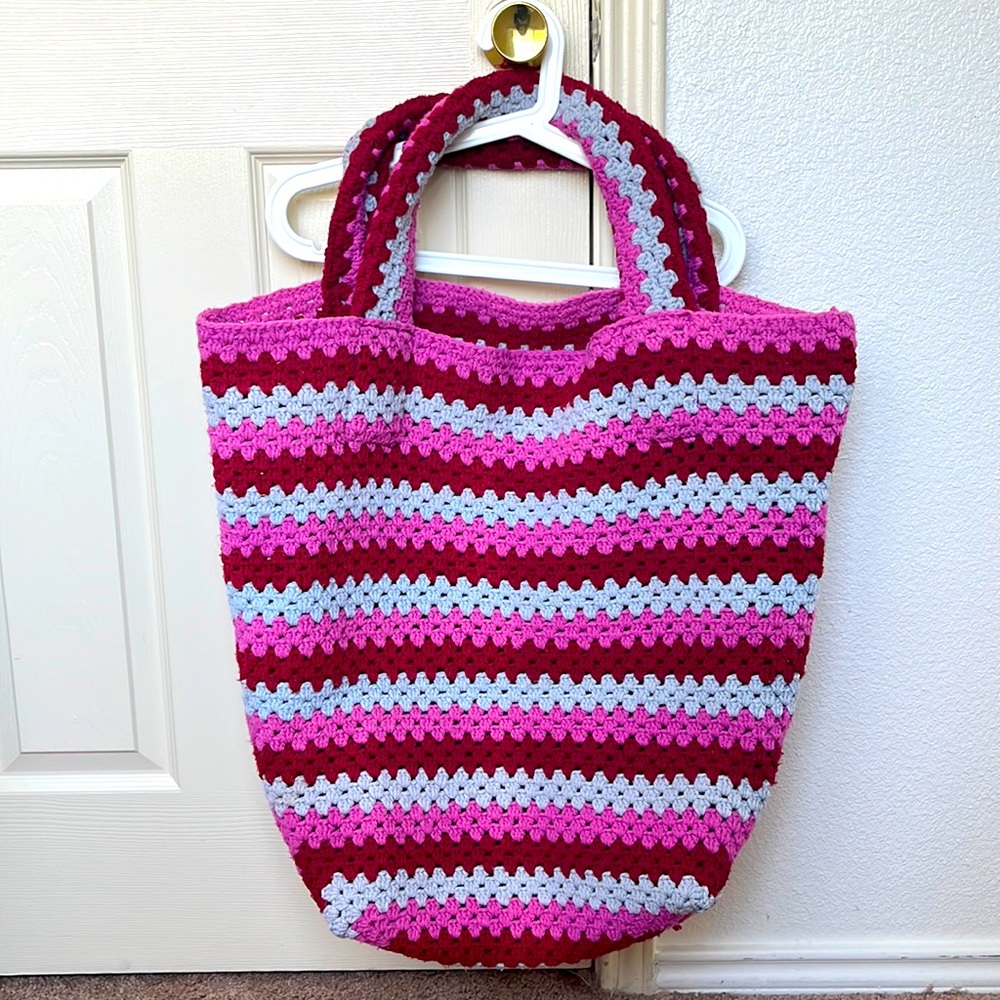 Crochet large tote